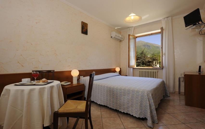 Hotel Europa ノルチャ 部屋 写真