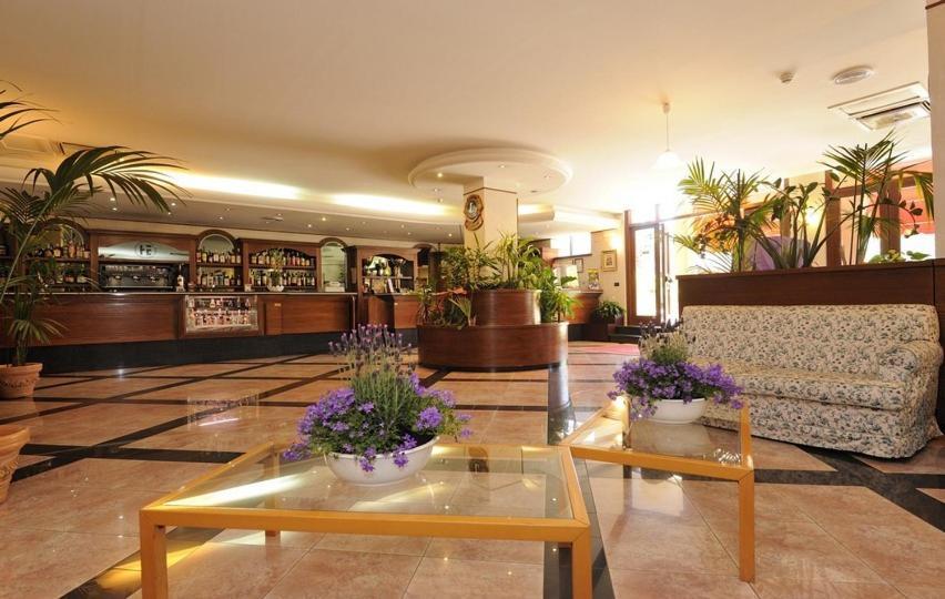 Hotel Europa ノルチャ エクステリア 写真